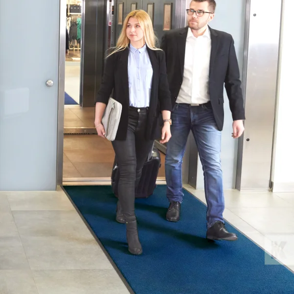 Covoras profesional colorat de interior MONOTONE